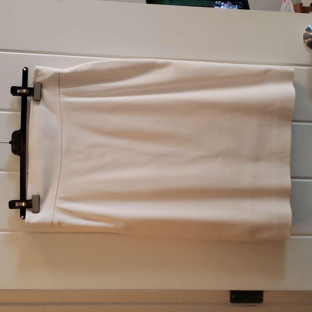 Professional white skirt